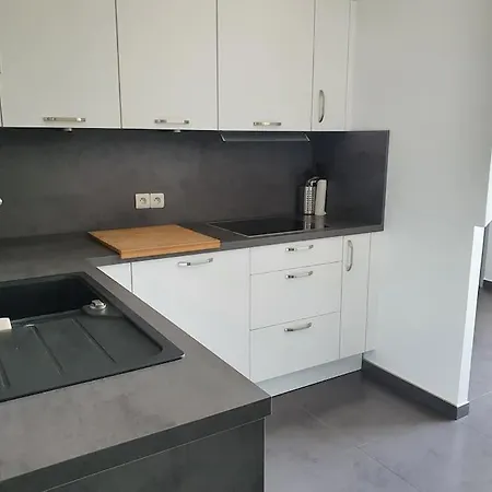 F3 De 60m² A 20 Minutes De Paris. *